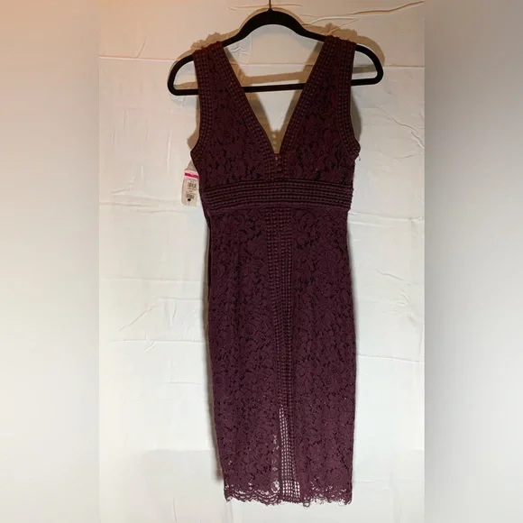 BARDOT Morgan Front Slit Lace Cocktail Dress in Dark Purple Size 2 XS - Picture 1 of 11